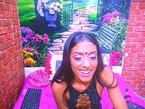 Snapshot of IndianPretty14u2Luv chatting on June 12, 3:33 pm IndianPretty14u2Luv online show from June 12, 3:33 pm