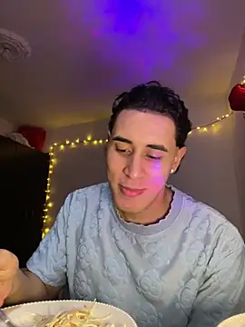 Maximuz1920 online show from April 9, 8:36 pm