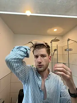 Snapshot of YoungSkinnyBoy20 chatting on March 14, 12:54 pm YoungSkinnyBoy20 online show from March 14, 12:54 pm