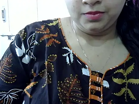 Cute Aliyaa online show from April 24, 10:18 am