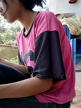 Snapshot of Hoa-tuylip chatting on May 16, 12:29 am Hoa-tuylip online show from May 16, 12:29 am
