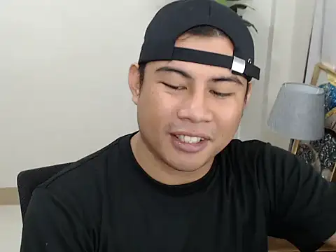 Snapshot of beraldick chatting on February 18, 10:22 am beraldick online show from February 18, 10:22 am