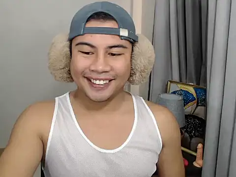 Snapshot of beraldick chatting on February 26, 11:04 pm beraldick online show from February 26, 11:04 pm