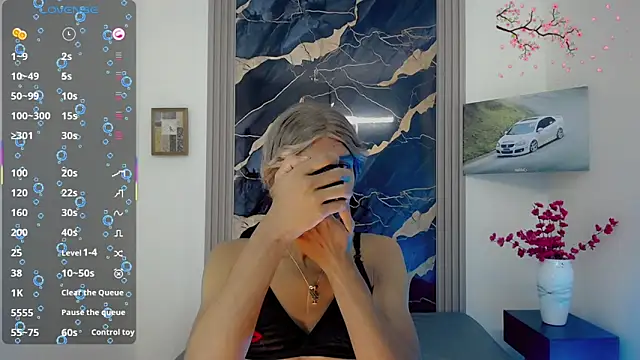 Samantha Ortega  online show from April 23, 11:31 am