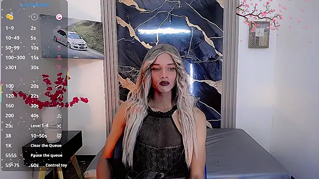 Samantha Ortega  online show from April 24, 5:26 pm