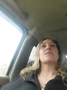 Sunflower0025 online show from February 21, 10:33 pm