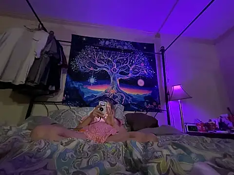 Sunflower0025 online show from July 8, 8:24 pm