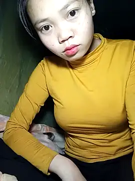 derylove  online show from February 13, 7:10 pm