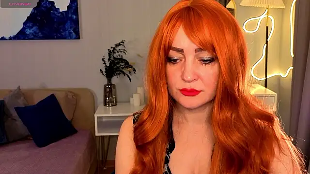 Oliiviaa  online show from March 6, 8:11 am