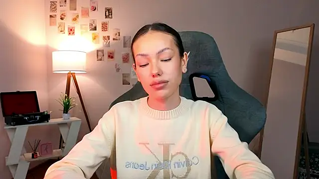 nexorine online show from February 12, 1:17 pm