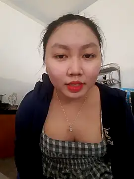 Snapshot of Heo_xxinhxx chatting on February 22, 6:35 am Heo xxinhxx online show from February 22, 6:35 am