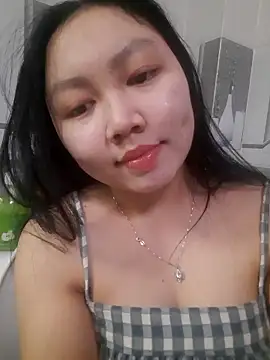 Snapshot of Heo_xxinhxx chatting on February 23, 10:45 am Heo xxinhxx online show from February 23, 10:45 am