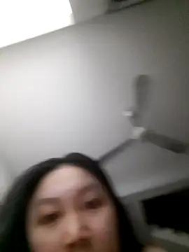 Snapshot of Heo_xxinhxx chatting on March 11, 7:42 pm Heo xxinhxx online show from March 11, 7:42 pm