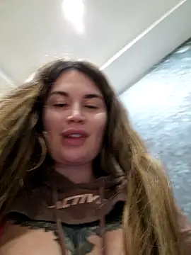 TattooGirlAlia online show from January 5, 7:39 pm