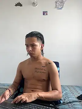 bliinkii and luka  online show from April 21, 8:44 pm