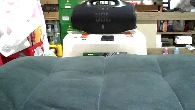 Aunt999 online show from April 18, 9:46 am