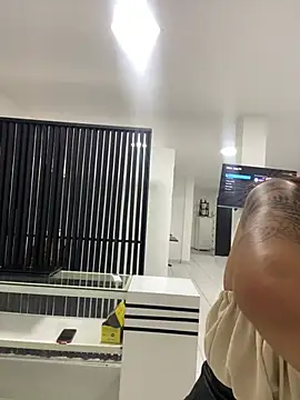 aryanseducao online show from February 20, 9:15 pm