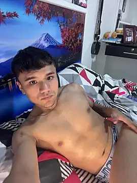 CreamKingg online show from February 11, 5:12 am