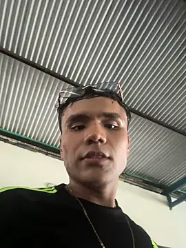 CreamKingg online show from April 6, 8:21 pm