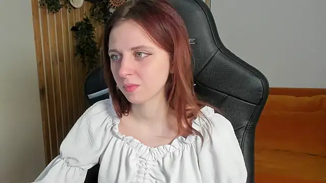 FreyaVey online show from February 12, 5:24 am