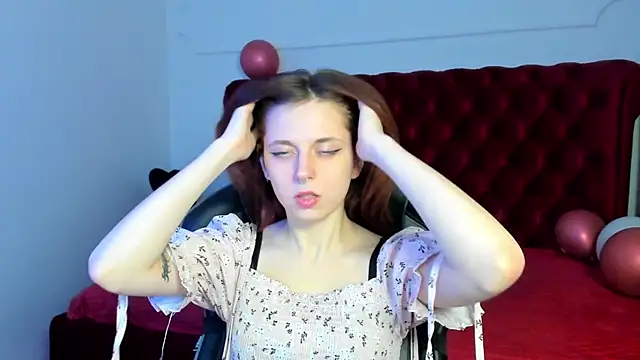 FreyaVey online show from February 25, 6:12 am