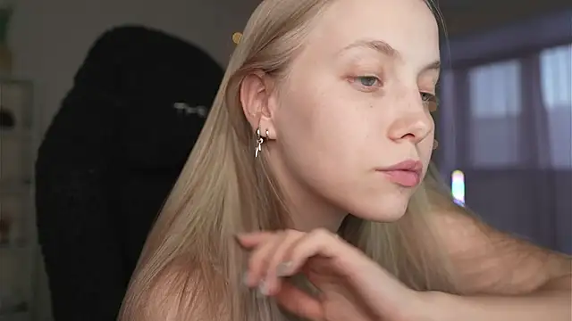 Appr0ved  online show from March 13, 4:02 pm