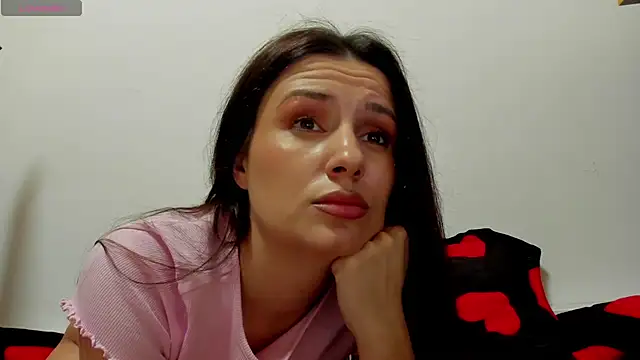 Adeline Reilly online show from March 4, 2:17 am