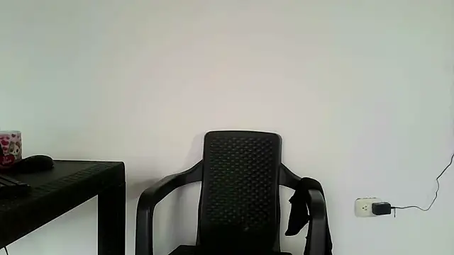 luisk200 online show from February 10, 1:04 pm