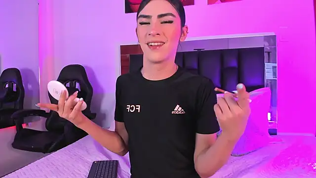 Isabella Moon9 online show from March 31, 12:05 pm