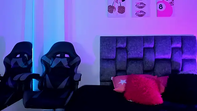 Isabella Moon9 online show from April 7, 12:27 pm