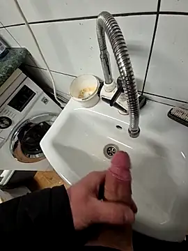 kondec online show from February 1, 10:30 pm