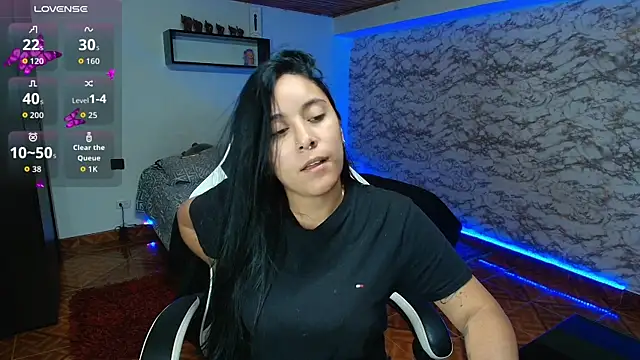 Snapshot of Camila_IRoose chatting on July 21, 9:17 pm Camila IRoose online show from July 21, 9:17 pm