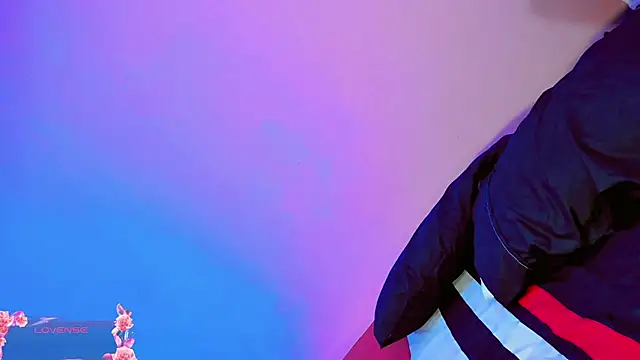 zoe rous2 online show from April 1, 1:12 pm