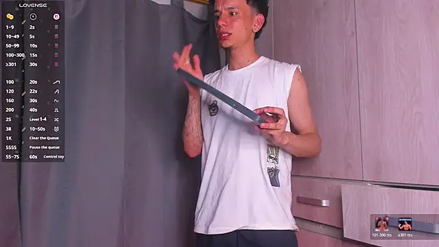 TheBatMansion online show from July 20, 1:42 am