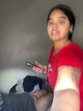 Snapshot of Aloyenita chatting on February 27, 12:05 pm Aloyenita online show from February 27, 12:05 pm