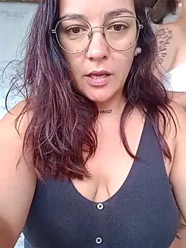 kuramaqueen online show from February 21, 6:09 pm