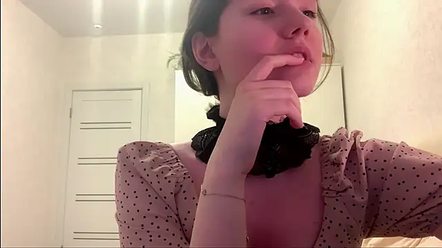 Snapshot of cherishedwish chatting on May 24, 4:23 pm cherishedwish online show from May 24, 4:23 pm