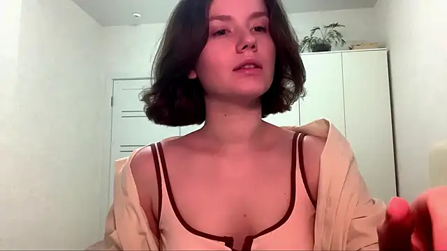 Snapshot of cherishedwish chatting on June 6, 11:53 pm cherishedwish online show from June 6, 11:53 pm