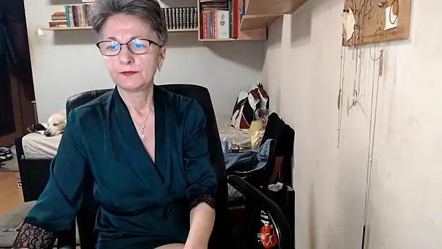 katemodel online show from October 9, 6:22 am