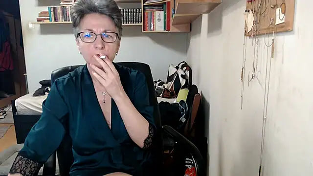 katemodel online show from October 24, 6:43 am