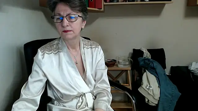 katemodel online show from November 20, 7:41 am