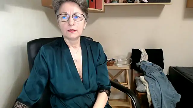 katemodel online show from November 21, 8:13 am