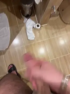 BIGDICK111000 online show from February 5, 5:06 pm