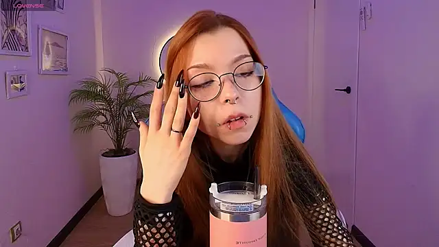 PinkAn8el online show from March 5, 3:02 am