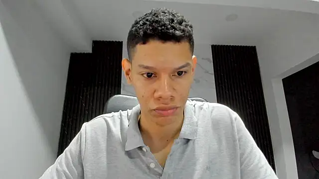 Snapshot of milo_cruz_ chatting on April 18, 2:59 am milo cruz online show from April 18, 2:59 am