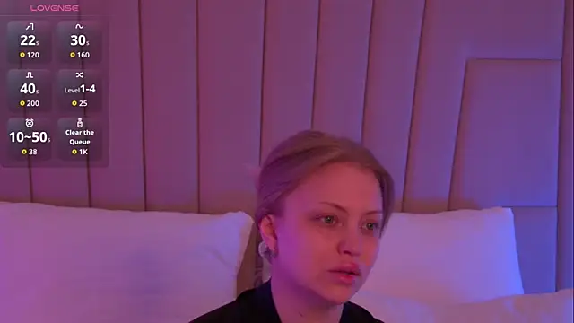 MollyHilton online show from February 21, 6:20 pm