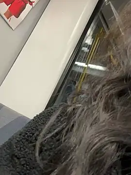 Xlara 002 online show from March 14, 3:28 pm