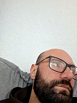 Snapshot of Robsonitj90 chatting on June 10, 2:49 pm Robsonitj90 online show from June 10, 2:49 pm