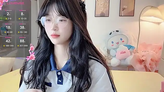 Luminous4173 online show from April 22, 10:06 am