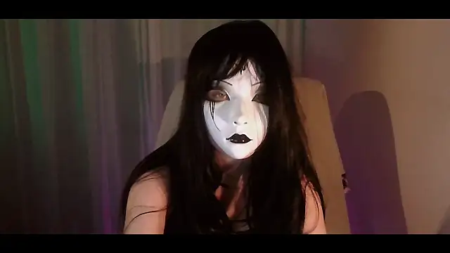 NoirLiliyaa online show from February 6, 7:17 pm